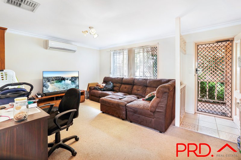 Photo - 42 Susanne Street, Tamworth NSW 2340 - Image 4