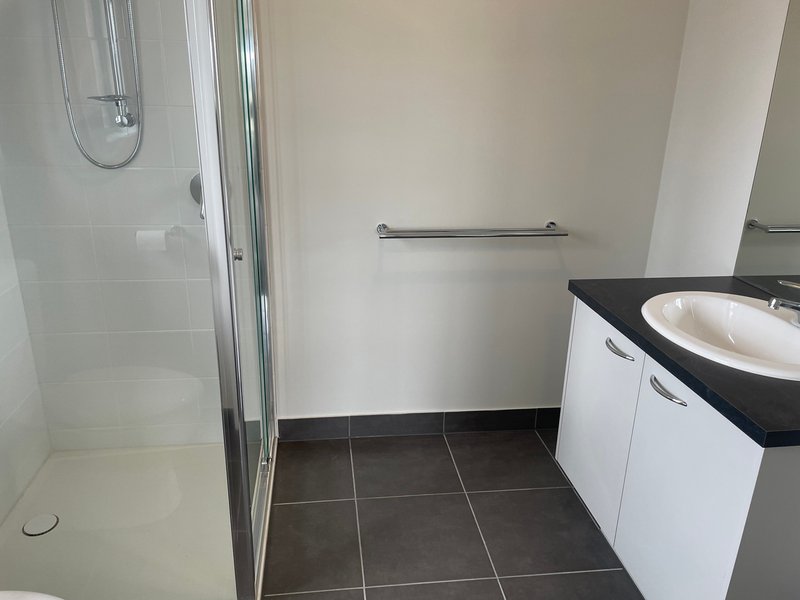 Photo - 42 Talland Crescent, Truganina VIC 3029 - Image 14