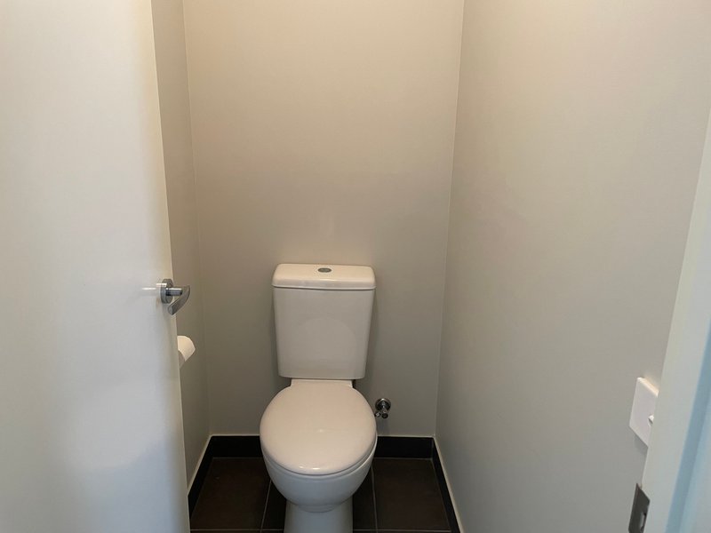 Photo - 42 Talland Crescent, Truganina VIC 3029 - Image 20