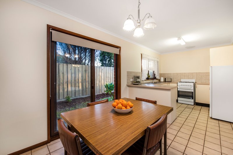 Photo - 4/2 Tania Court, Pakenham VIC 3810 - Image 5