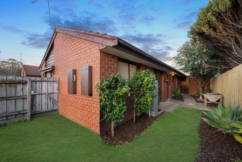 Photo - 4/2 Tania Court, Pakenham VIC 3810 - Image 10