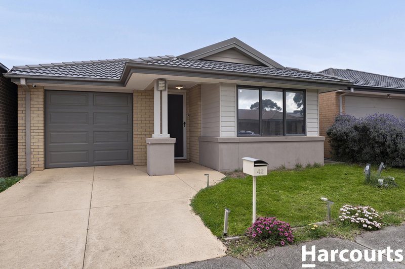 Photo - 42 Tarlo Drive, Tarneit VIC 3029 - Image 2