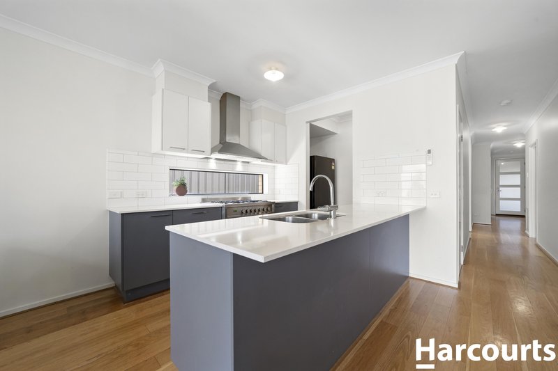 Photo - 42 Tarlo Drive, Tarneit VIC 3029 - Image 4
