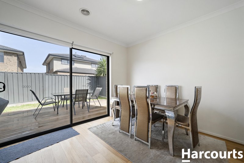 Photo - 42 Tarlo Drive, Tarneit VIC 3029 - Image 7
