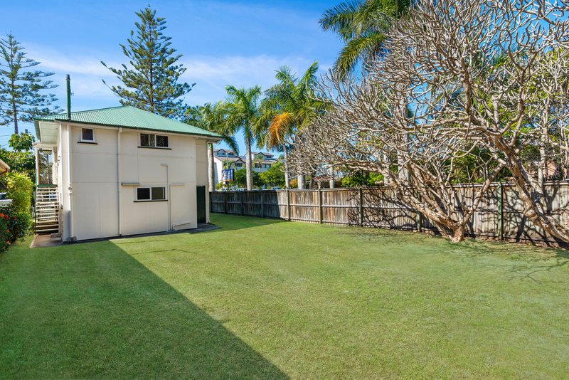 Photo - 42 Teemangum Street, Currumbin QLD 4223 - Image 4