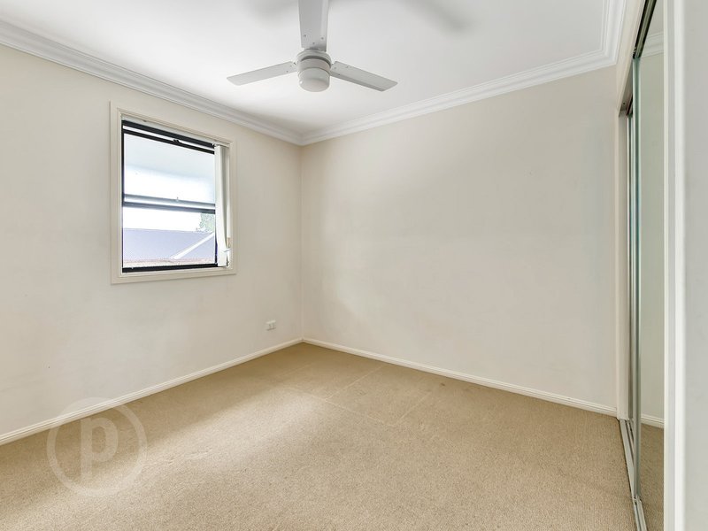 Photo - 4/2 Tees Street, Yeerongpilly QLD 4105 - Image 9