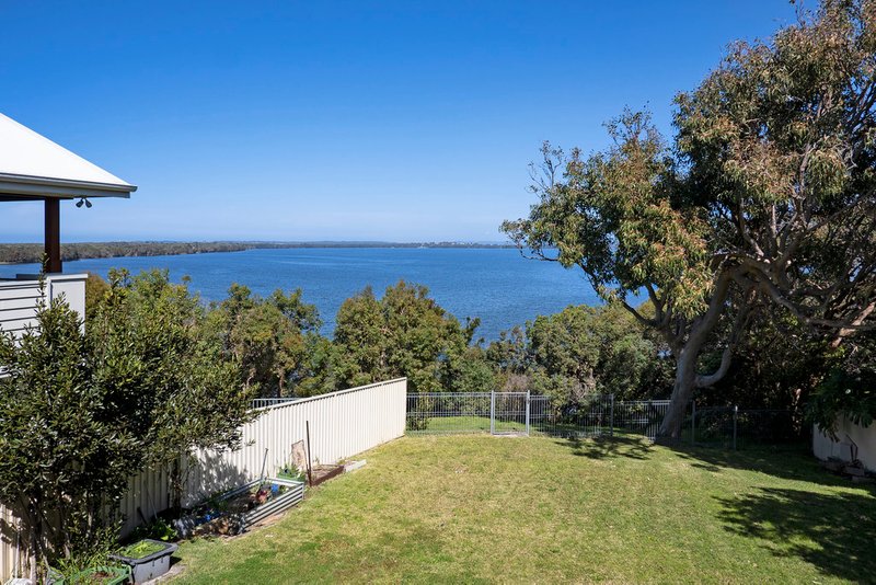 Photo - 42 Terence Avenue, Lake Munmorah NSW 2259 - Image 2