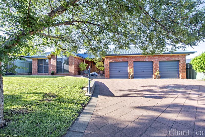 42 Thorby Avenue, Dubbo NSW 2830