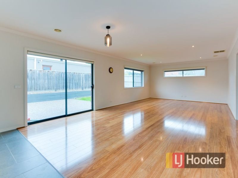 Photo - 42 Tobin Way, Lyndhurst VIC 3975 - Image 4