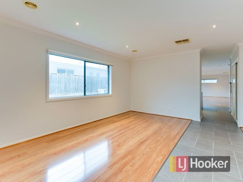 Photo - 42 Tobin Way, Lyndhurst VIC 3975 - Image 6