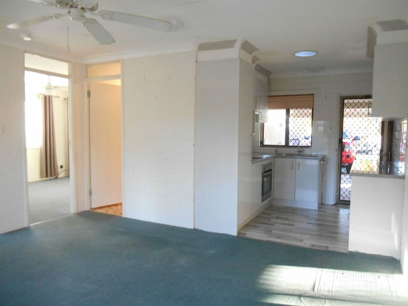 Photo - 4/2 Topaz Street, Cooroy QLD 4563 - Image 2