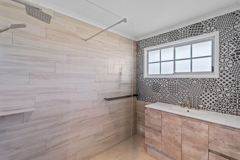 Photo - 42 Trinette Street, Shailer Park QLD 4128 - Image 8