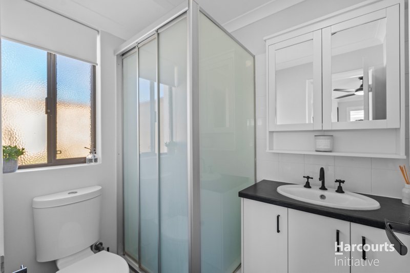 Photo - 42 Two Rivers Loop, Ellenbrook WA 6069 - Image 6