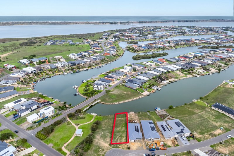 Photo - 42 Tyro Parade, Hindmarsh Island SA 5214 - Image 1