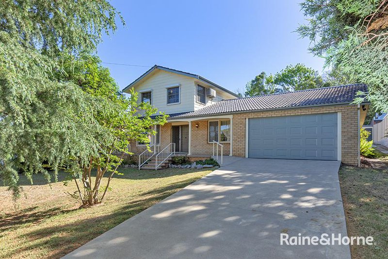 Photo - 42 Upper Street, Tamworth NSW 2340 - Image 2