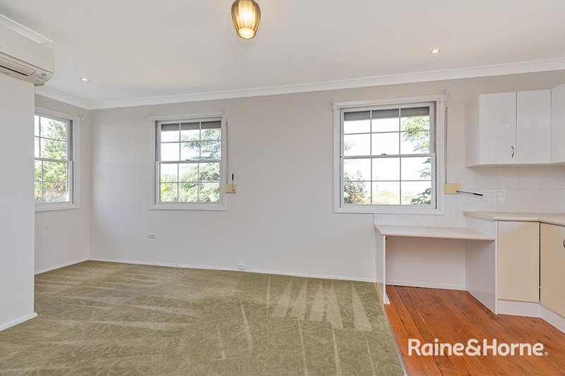 Photo - 42 Upper Street, Tamworth NSW 2340 - Image 8