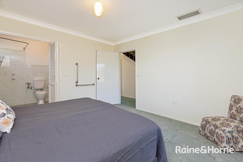 Photo - 42 Upper Street, Tamworth NSW 2340 - Image 10