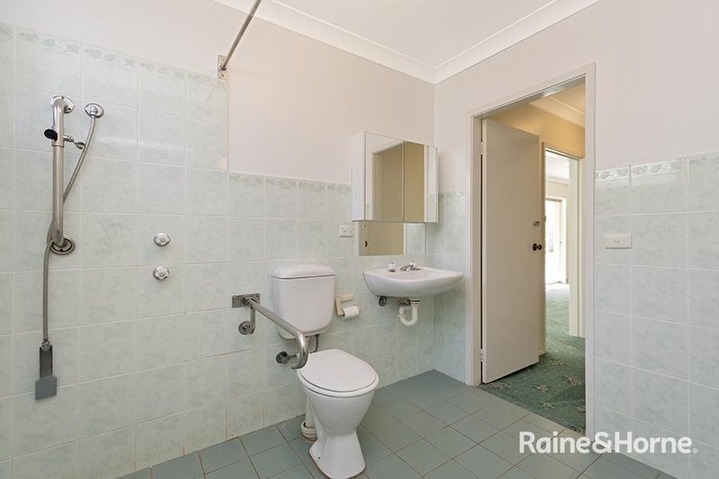 Photo - 42 Upper Street, Tamworth NSW 2340 - Image 12