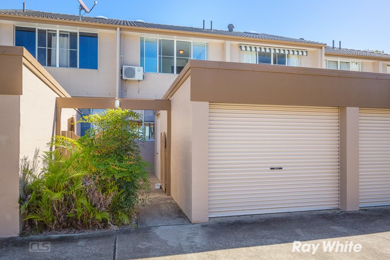 Photo - 4/2 Venus Court, Banksia Beach QLD 4507 - Image 12