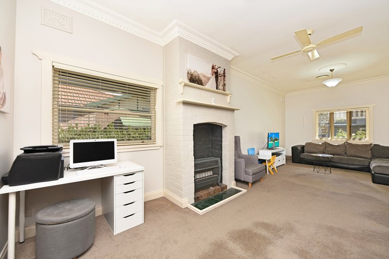 Photo - 42 Veron Street, Wentworthville NSW 2145 - Image 2