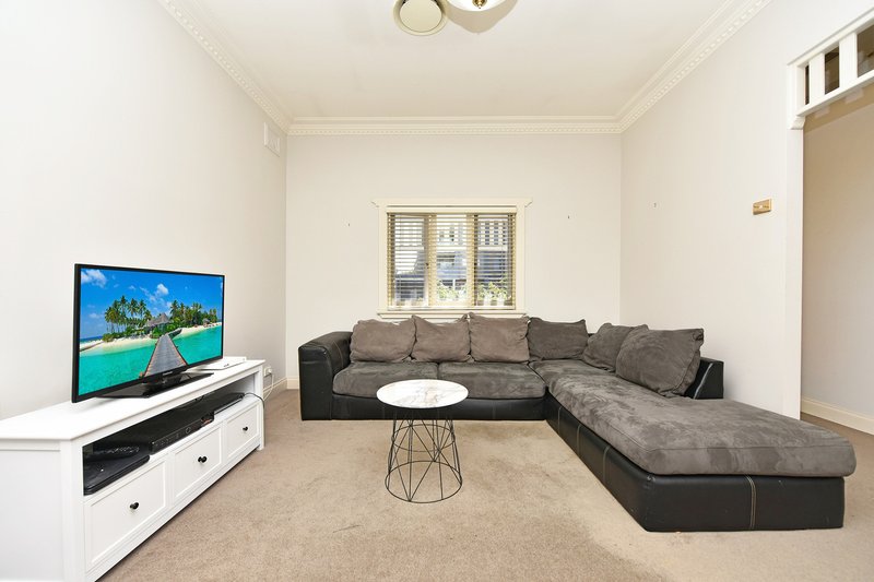 Photo - 42 Veron Street, Wentworthville NSW 2145 - Image 3