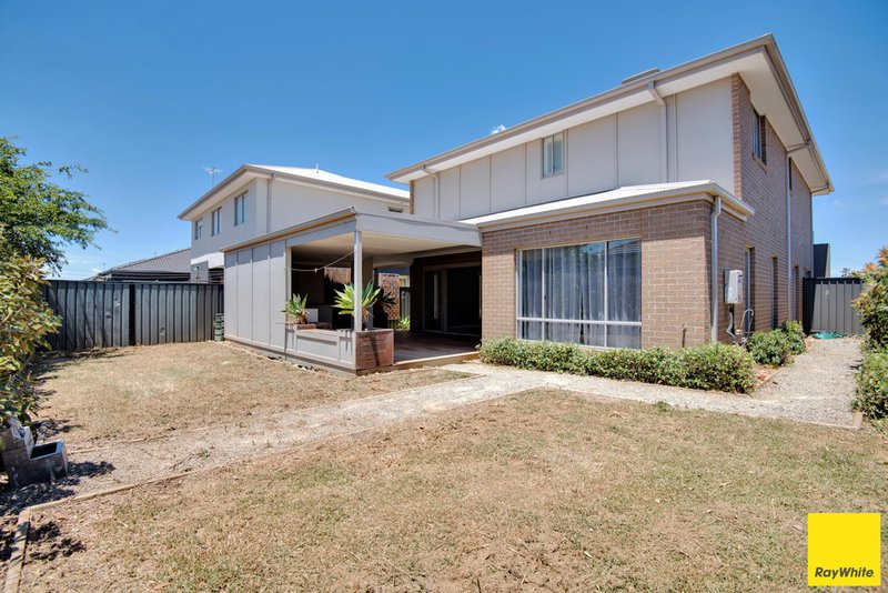 Photo - 42 Vibrandia Way, Truganina VIC 3029 - Image 26