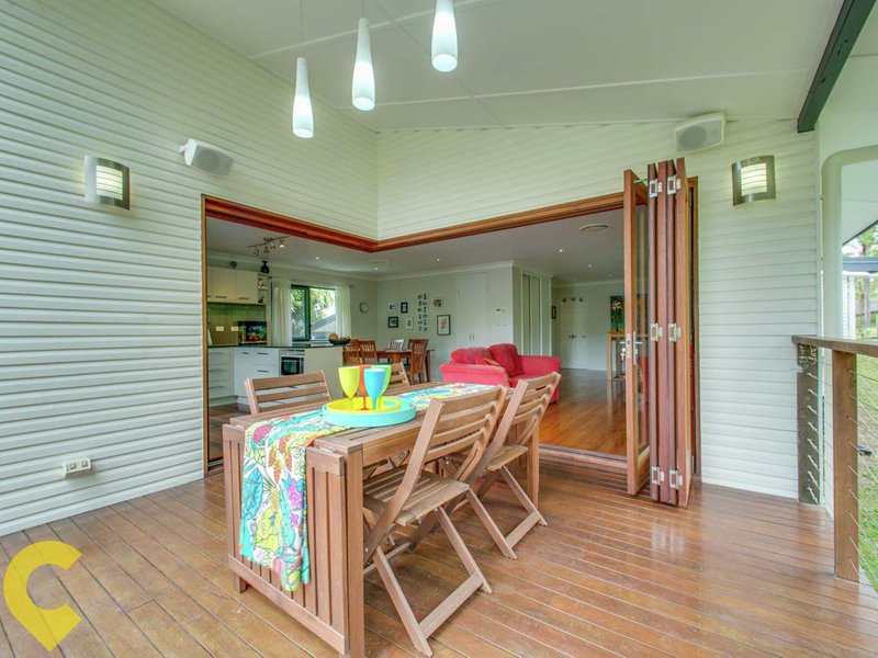 Photo - 42 View Crescent, Arana Hills QLD 4054 - Image 9