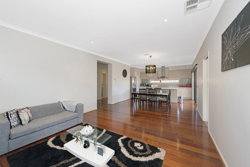 Photo - 42 Vockensohn Place, Epping VIC 3076 - Image 5