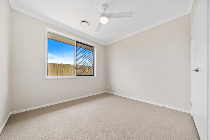 Photo - 42 Walker Avenue, Belivah QLD 4207 - Image 7