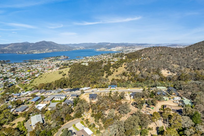 Photo - 42 Wallcrest Road, Berriedale TAS 7011 - Image 12