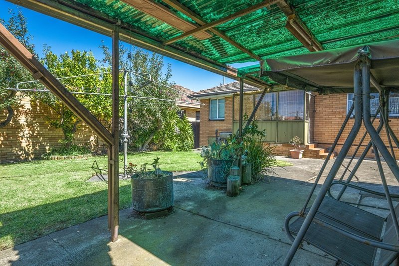 Photo - 42 Walsgott Street, North Geelong VIC 3215 - Image 8