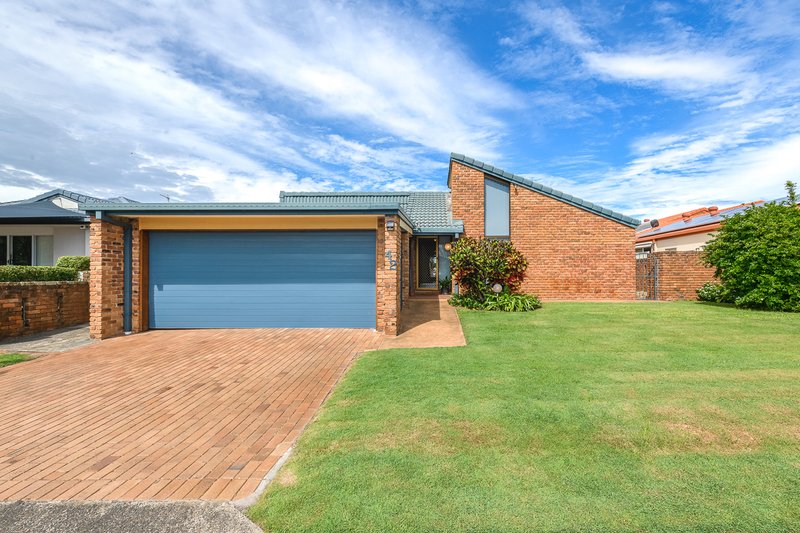 Photo - 42 Walter Raleigh Crescent, Hollywell QLD 4216 - Image 22