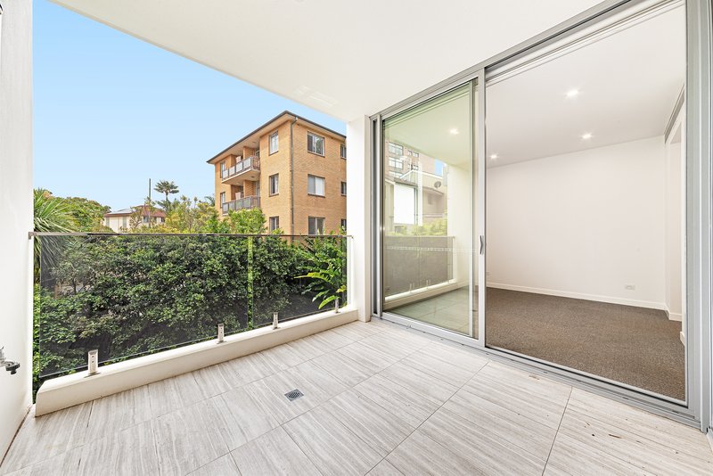 Photo - 4/2 Warners Avenue, North Bondi NSW 2026 - Image 3