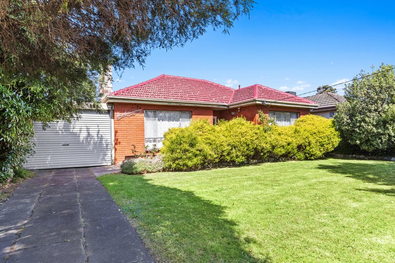 Photo - 42 Warren Road, Mordialloc VIC 3195 - Image 5