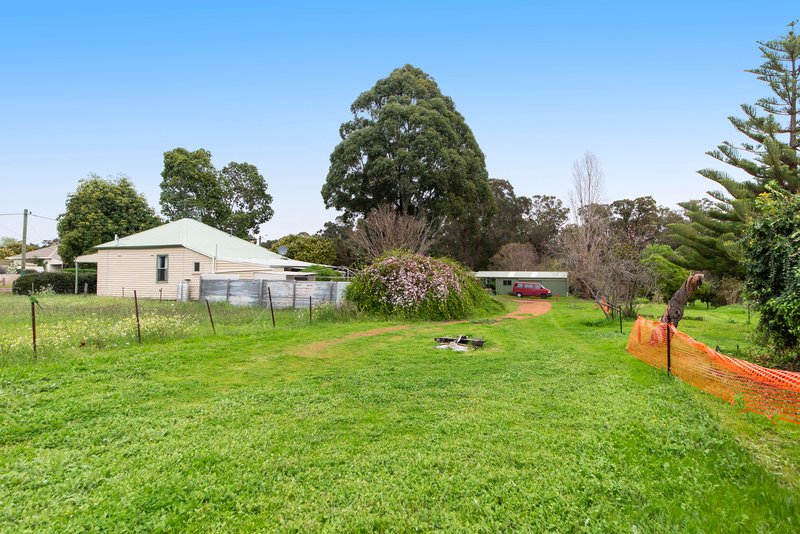 Photo - 42 Warren Road, Nannup WA 6275 - Image 2