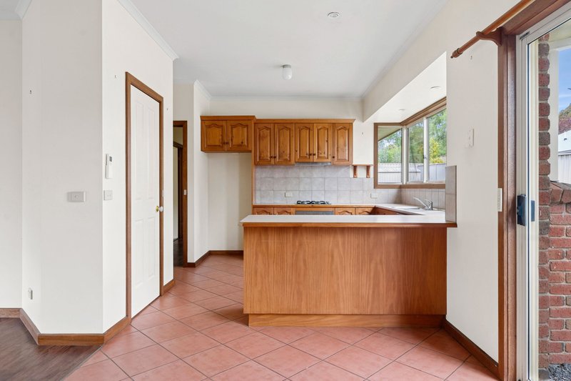 Photo - 42 Warren Street, Kyneton VIC 3444 - Image 2