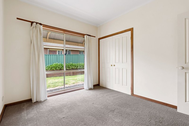 Photo - 42 Warren Street, Kyneton VIC 3444 - Image 8