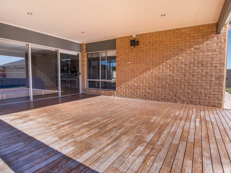 Photo - 42 Wendouree Drive, Kialla VIC 3631 - Image 14