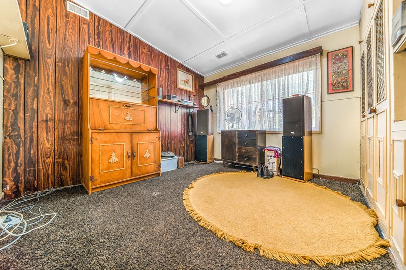 Photo - 42 Whitworth Avenue, Springvale VIC 3171 - Image 9