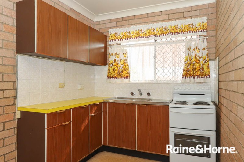 Photo - 4/2 William Street, Bathurst NSW 2795 - Image 2