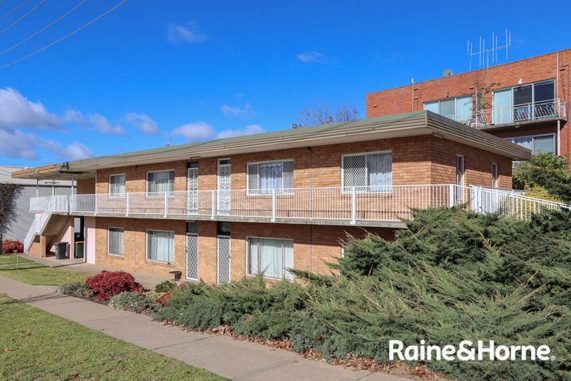 Photo - 4/2 William Street, Bathurst NSW 2795 - Image 9