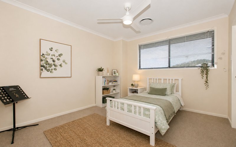 Photo - 42 Windsor Drive, Upper Kedron QLD 4055 - Image 7