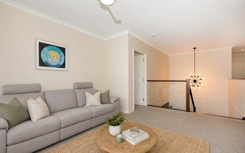 Photo - 42 Windsor Drive, Upper Kedron QLD 4055 - Image 8