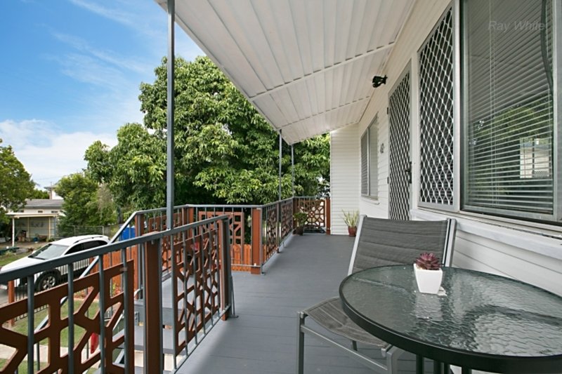 Photo - 42 Windsor Place, Deception Bay QLD 4508 - Image 10