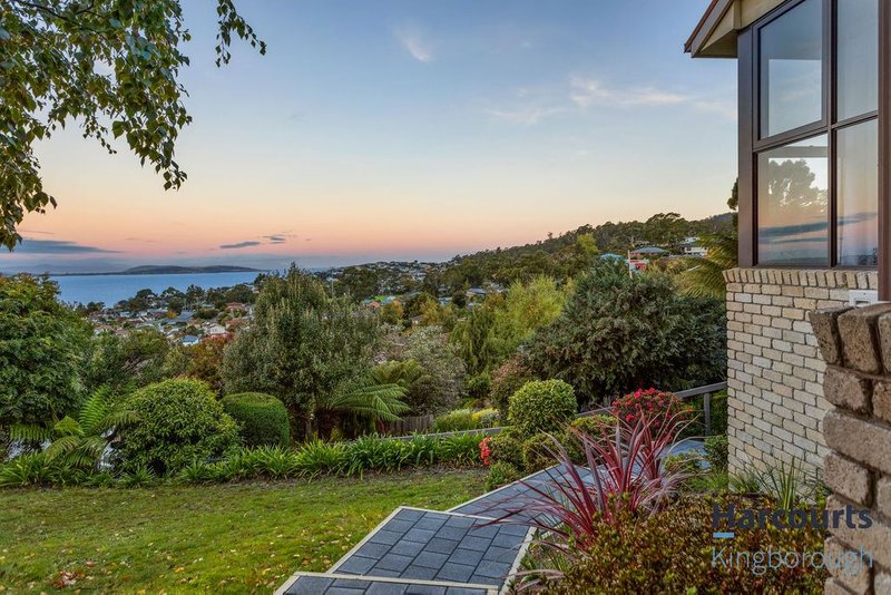 Photo - 42 Woodlands Drive, Blackmans Bay TAS 7052 - Image 15