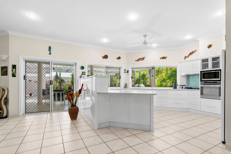 Photo - 42 Yule Avenue, Clifton Beach QLD 4879 - Image 4