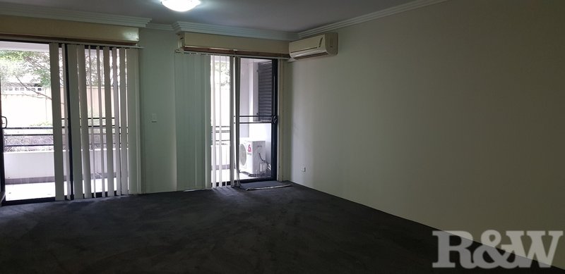 Photo - 4/20-22 Fourth Avenue, Blacktown NSW 2148 - Image 4