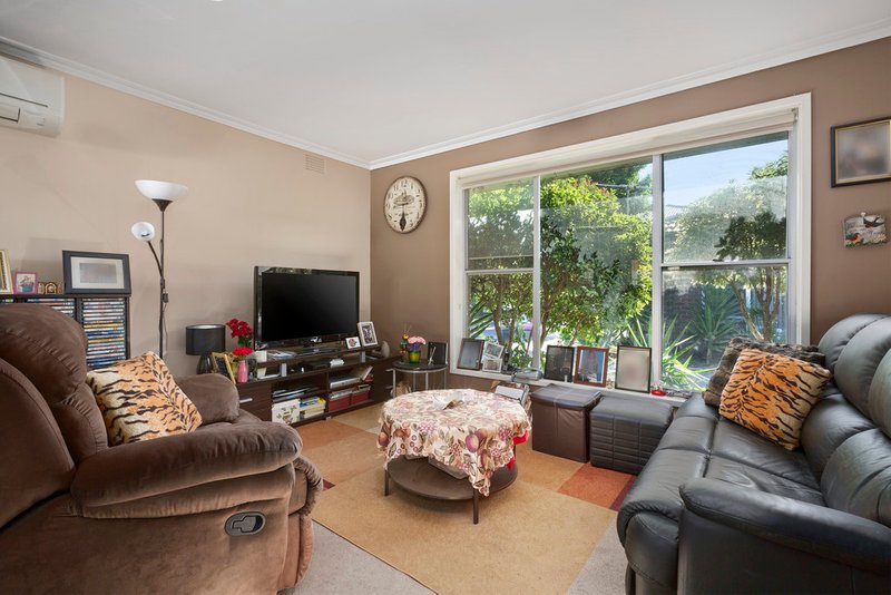 Photo - 4/20-22 White Street, Mordialloc VIC 3195 - Image 2