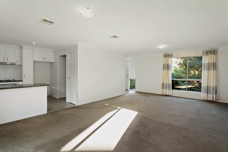 Photo - 420 Antill Street, Watson ACT 2602 - Image 5