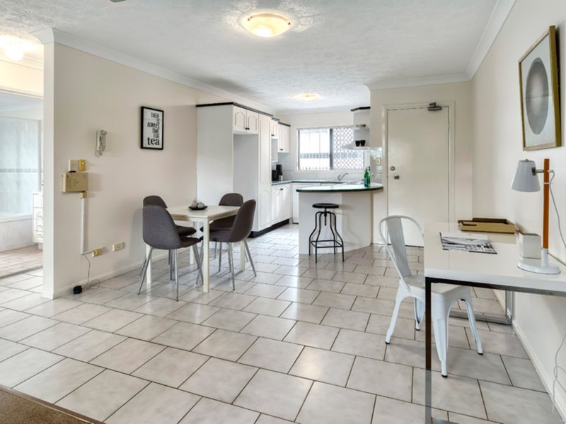 Photo - 4/20 Hooker Street, Windsor QLD 4030 - Image 4